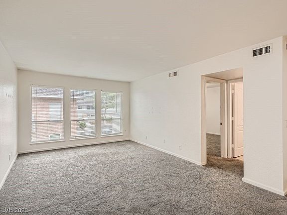 3rd image of 2838 Loveland Dr Unit 1618
