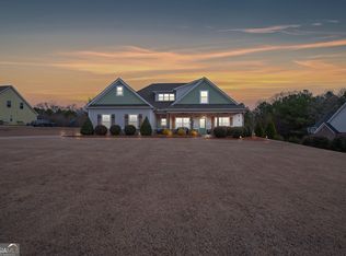 933 Ashley Glen Dr, Williamson, GA 30292