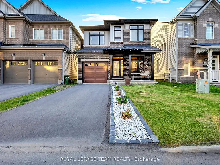 224 Turnbuckle Cres — Photo 1