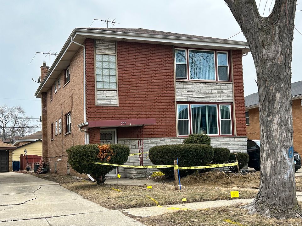 1st image of 352 Crandon Ave