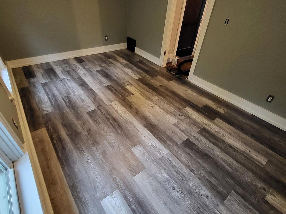 upstairs front bedroom 12x16