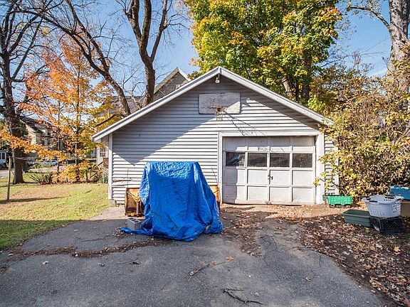 3rd image of 102 Groveland St
