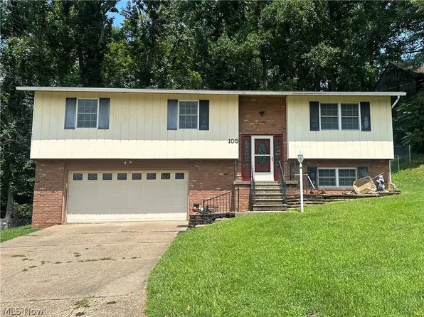 105 Randolph Rd, Marietta, OH 45750