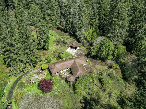 2277 N Bank Rd, McKinleyville, CA 95519