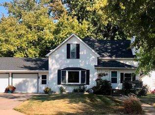 204 E 1st St, Colton, SD 57018