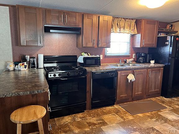 3rd image of 2221 S Prairie Ave Lot 145