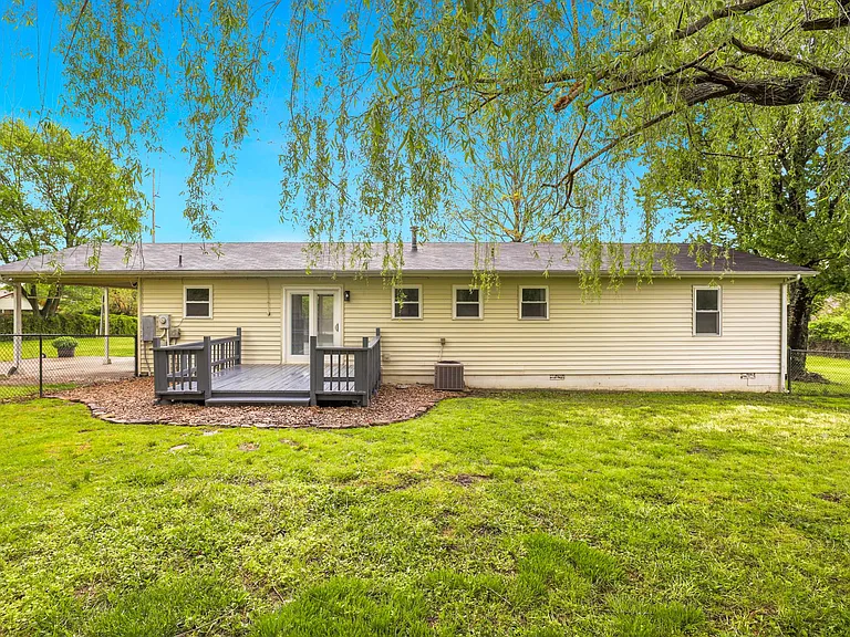 3110 W Old Farmington Rd — Photo 17