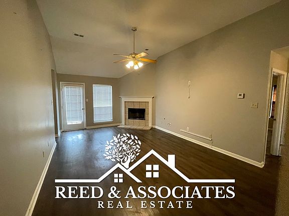 3rd image of 50 Garden View Dr