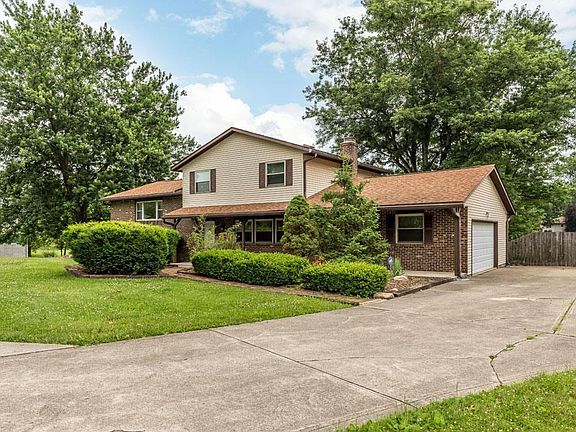 3rd image of 69 Westview Dr