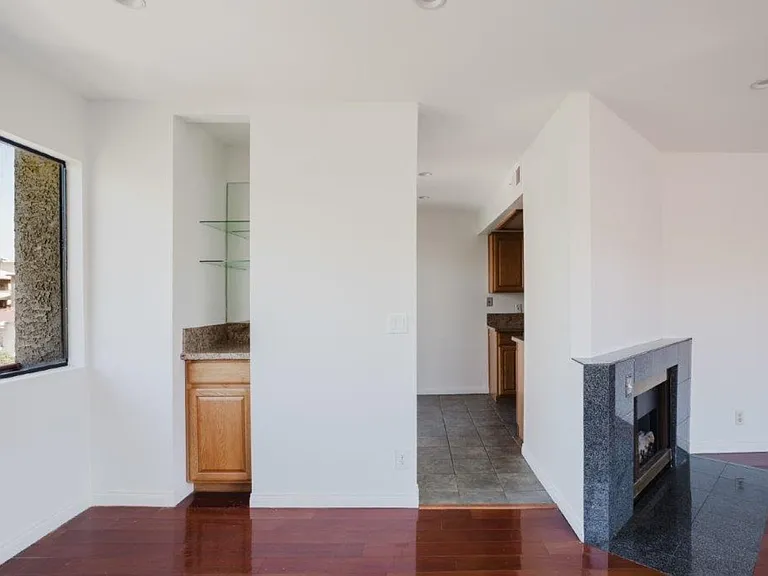 1134 Campbell St #307 — Photo 15