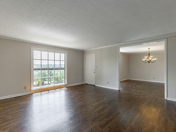 5th image of 114 Coburn Dr