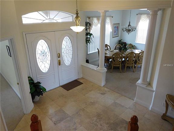 3rd image of 330 Vista Dr