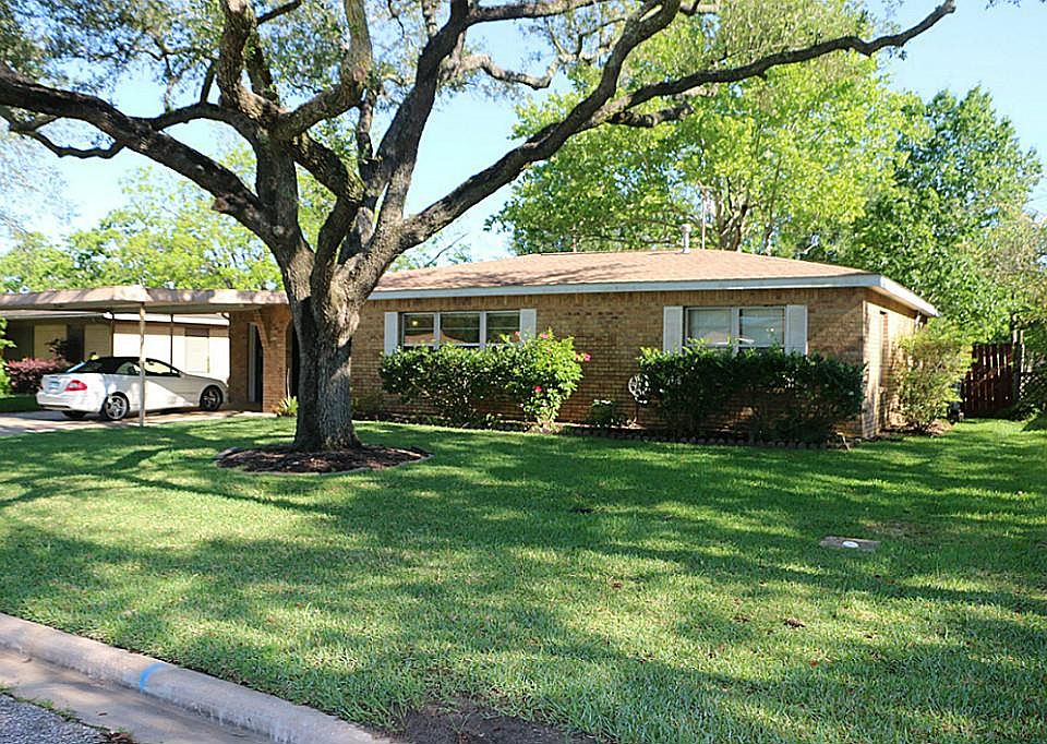 1st image of 5018 Burr Oak Ln