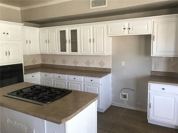 4th image of 505 Estancia Clara Ln