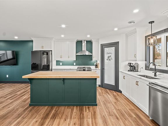 5th image of 47 Jack Pine Drive