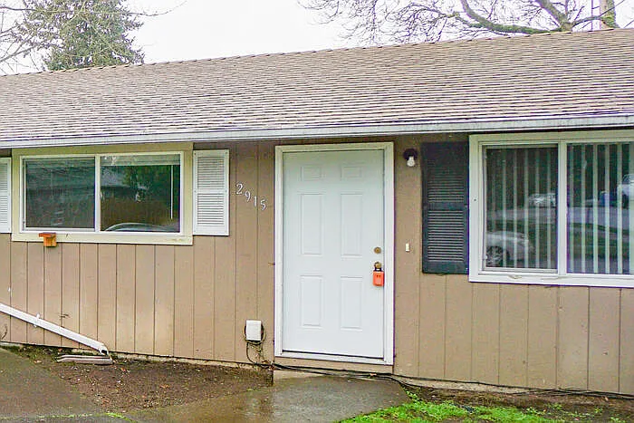 2 bed, 1.0 bath, $1,395 — Photo 4
