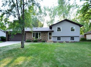 10118 Quinn St NW, Coon Rapids, MN 55433