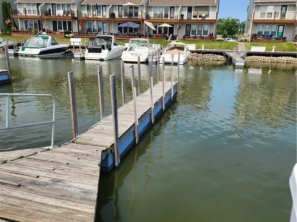 N Windward Dr, Pt Clinton, OH 43452