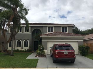 10703 SW 14th Pl, Davie, FL 33324