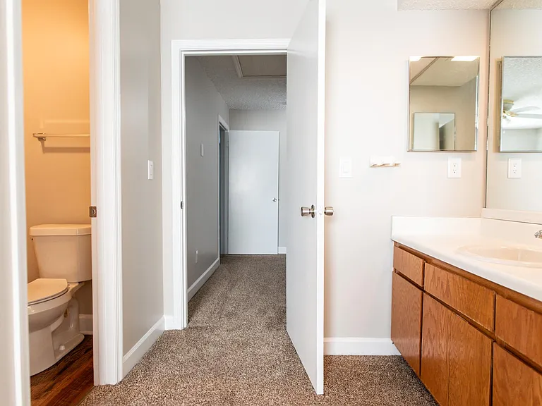 290 Appleby Dr #252 — Photo 24
