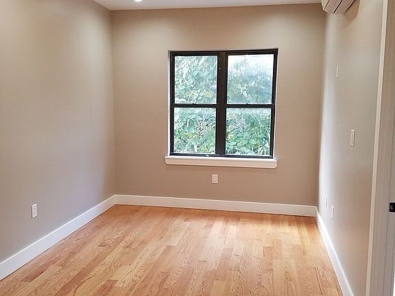 3rd image of 1087 Gates Ave #3A