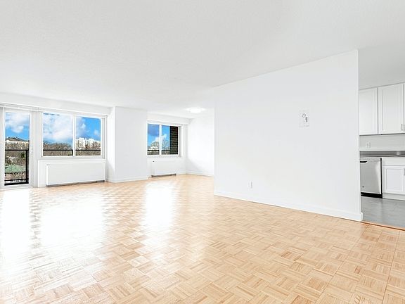 5th image of 2600 Netherland Ave APT 906