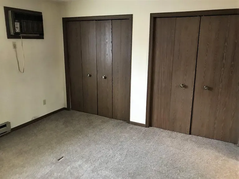 2544 Benton St — Photo 5