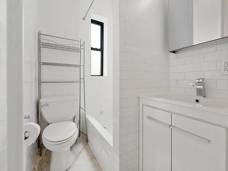 102 Christopher St #6A — Photo 6