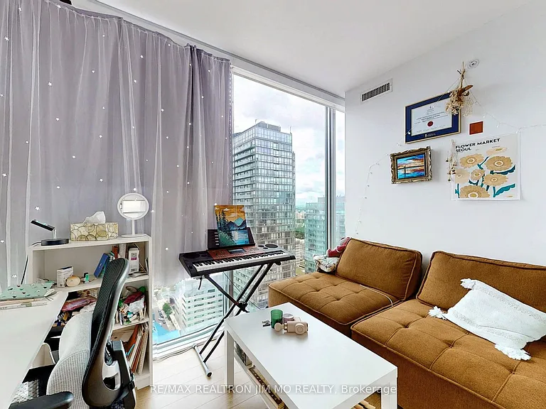 15 Grenville St #3503 — Photo 14