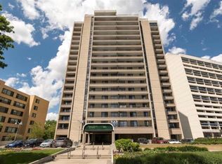 323 Wellington Cres #1803, Winnipeg, MB R3M 0A4