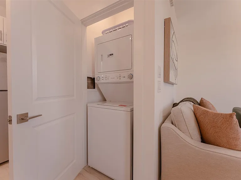 2025 Empire Central Dr #101 — Photo 13