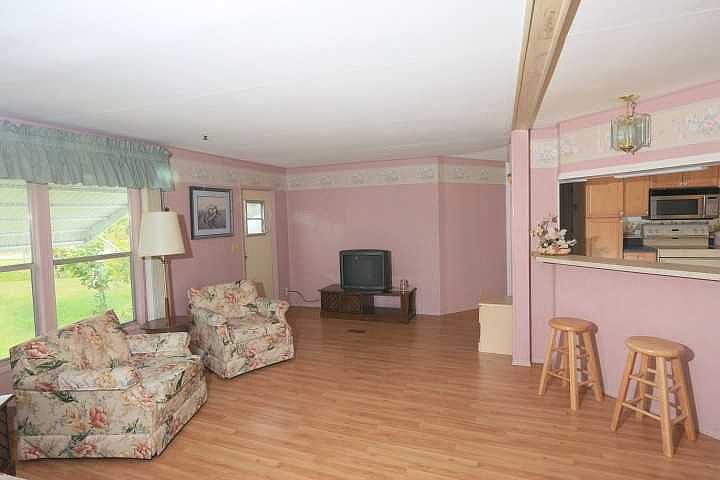 1st image of 1327 Tulip Ct
