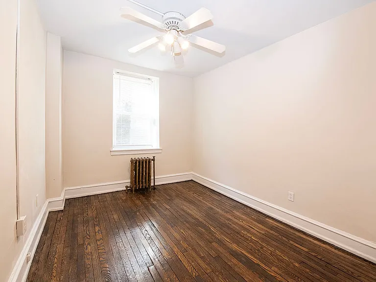 **English Manor Apartments Timeless Charm in the Heart of East Germantown** — Photo 50