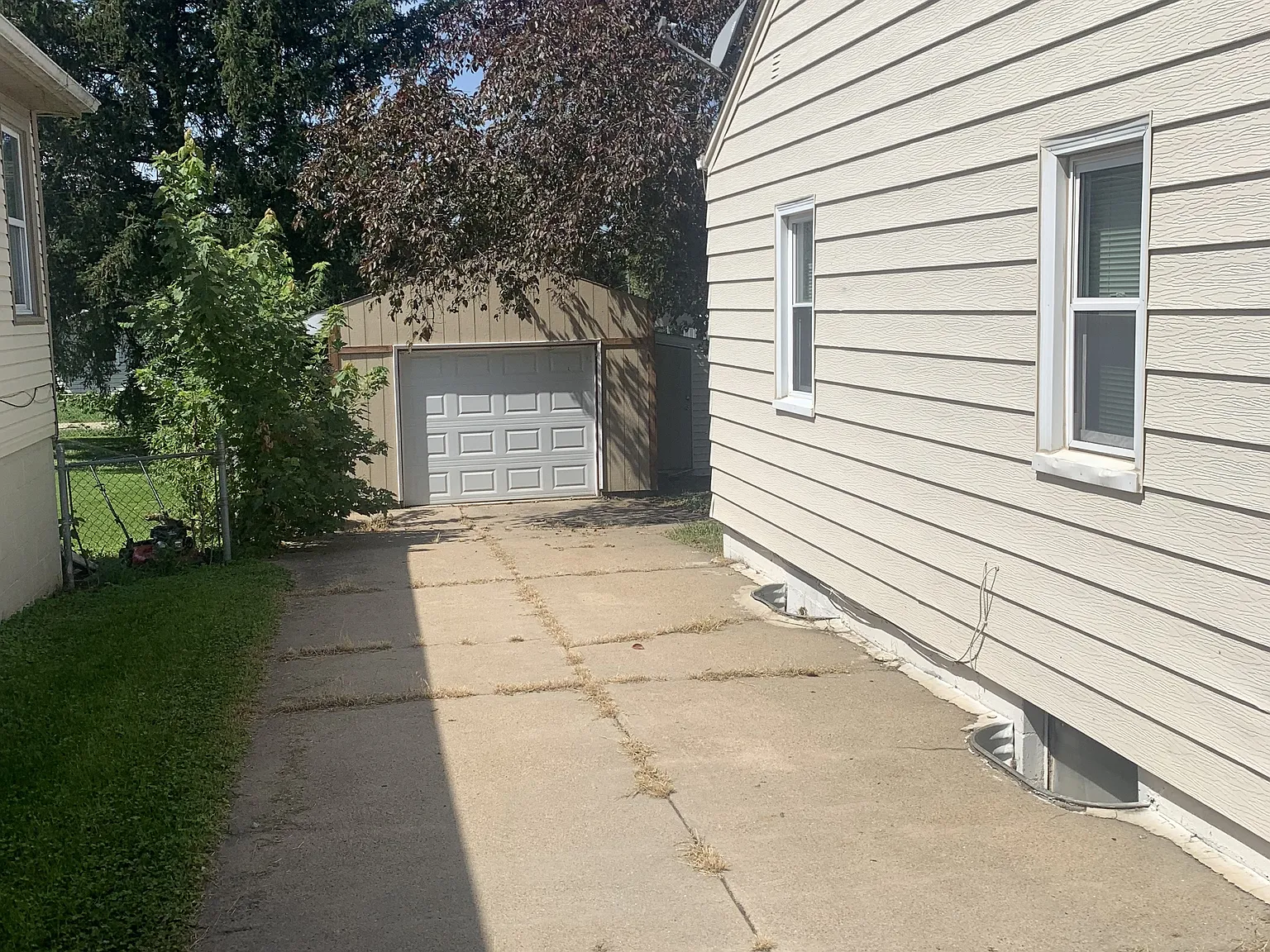 4152 N 61st - 4152 N 61st — Photo 2