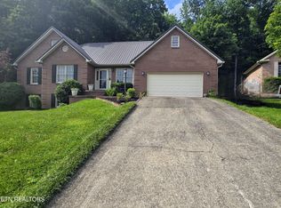 238 Windermere Dr, Middlesboro, KY 40965