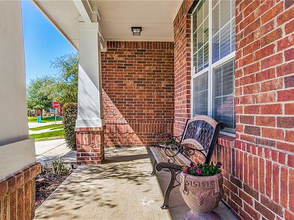 3rd image of 1805 Galena Ct