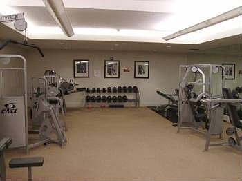 5th image of 610 Clematis St APT 820