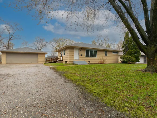 6949 Janell Ave N, Brooklyn Park, MN 55428
