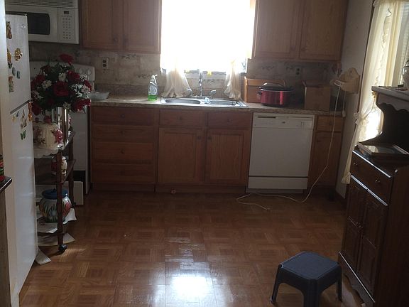 5th image of 1914 Dixie Garden Dr
