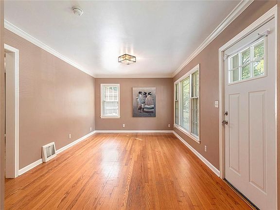 5th image of 8339 Madison Ave