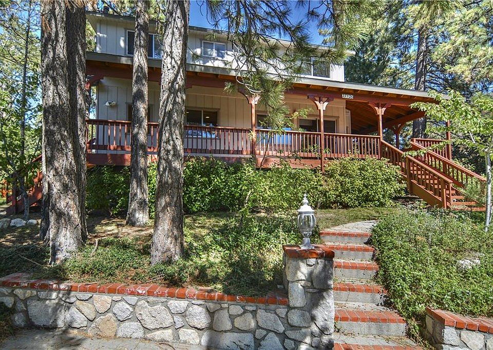 1st image of 27126 Ironwood Ln