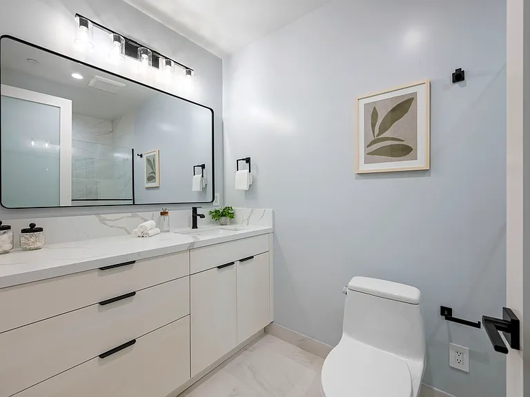 5883 Margarido Dr — Photo 27