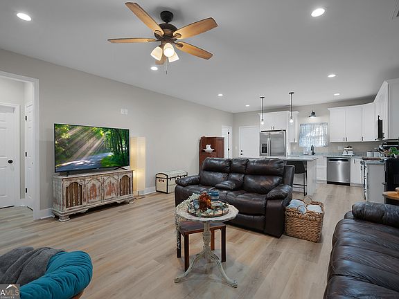 5th image of 106 Gazelle Dew Rd NE