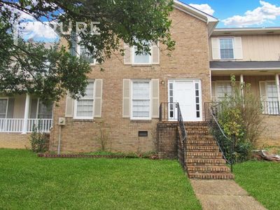 626 Cahaba Manor Ln, Pelham, AL, 35124