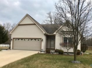 8219 Sycamore Woods Ln, Holland, OH 43528