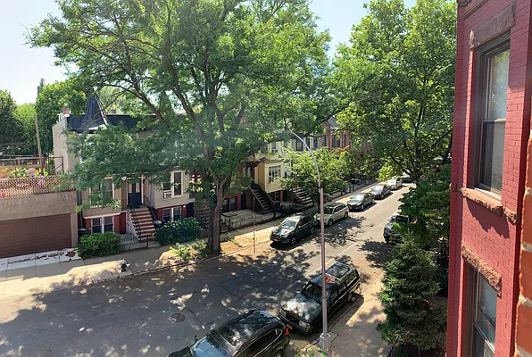 Rented by Compass | media 36