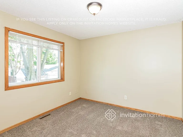 351 4th Ave S — Photo 11