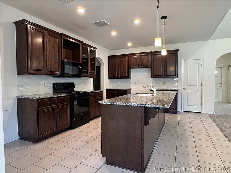 3755 E 143rd Pl S — Photo 10