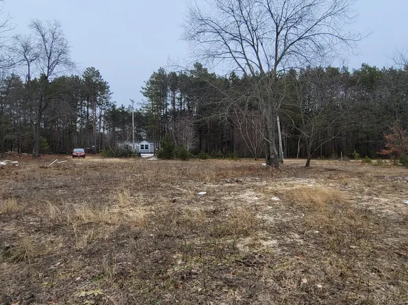 4275 N Forest Ln, Scottville, MI 49454