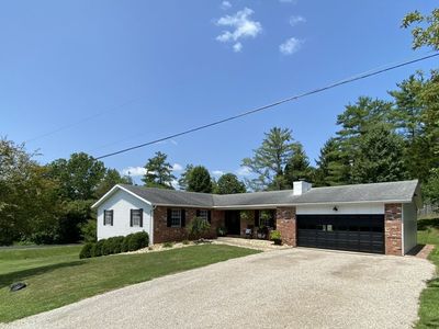 6 Ball Dr, Athens, OH, 45701